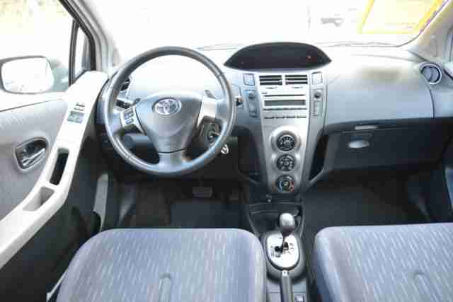 Toyota Yaris 1.33 VVT-i Multi Mode "Sol" Klima/RD/CD..