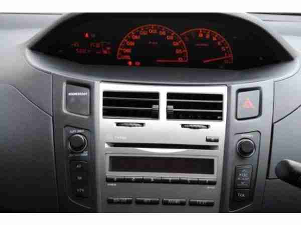 Toyota Yaris 1.33 VVT-i Sol S Klima Alu Bluetooth CD/MP