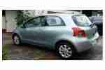Yaris 1.3l 64kw 87 Ps silber
