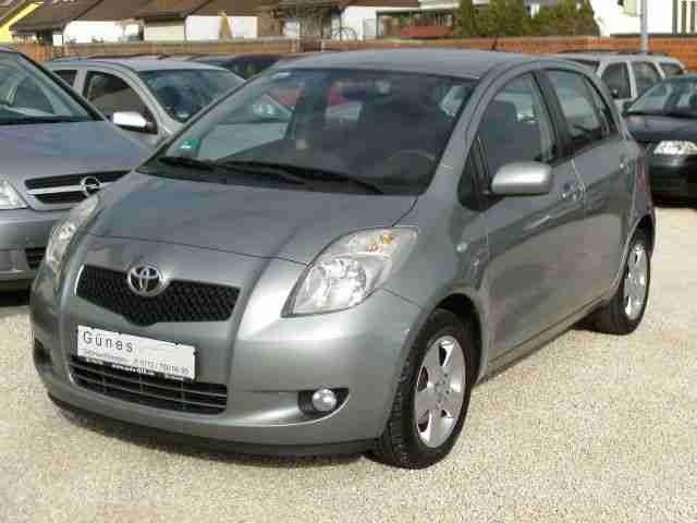 Yaris 1.4 D 4D Executive Klima 5 Türig Navi