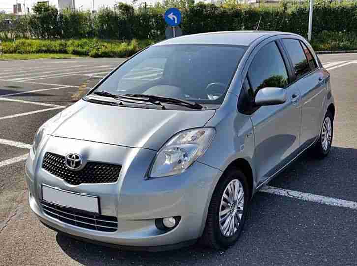 Toyota Yaris 1.4 D-4D Travel Navi PDC Bluetooth Klima