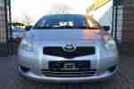 Yaris 1.4 Luna 1.HAND SCHECKHEFT 8 F ZV CD