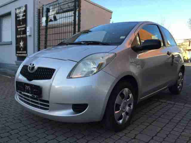 Toyota Yaris 1.4 Luna 1.HAND/SCHECKHEFT/8-F/ZV/CD