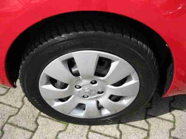 Toyota Yaris 5-Türer 1.0 VVT-i Cool Neuwagenanschluß-Ga