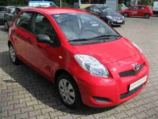 Toyota Yaris 5-Türer 1.0 VVT-i Cool Neuwagenanschluß-Ga