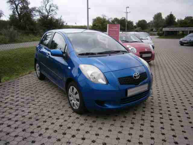 Toyota Yaris Linea Sol