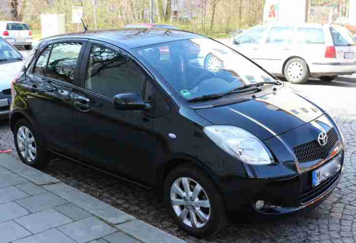 Toyota Yaris "Team Edition" 5-türer, BJ 2008, 60 Tsd KM, 89 PS,