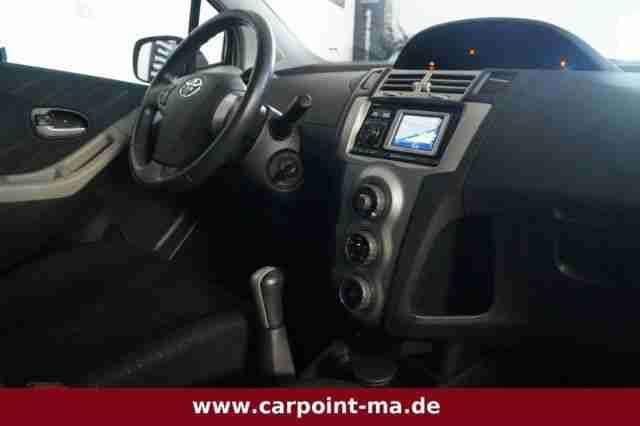 Toyota Yaris Travel NAVI KLIMA PDC TÜV NEU TOP ZUSTAND!