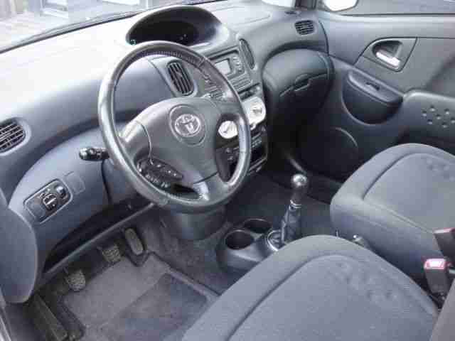 Toyota Yaris Verso 1.3"Sol"Klima ab.AHK CD Topzustand