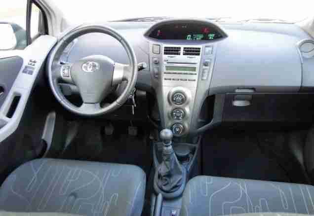 Toyota Yaris aus erster Hand , im Top Zustand