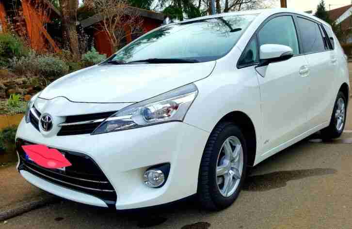 Toyota verso 5 Sitzer 132 PS