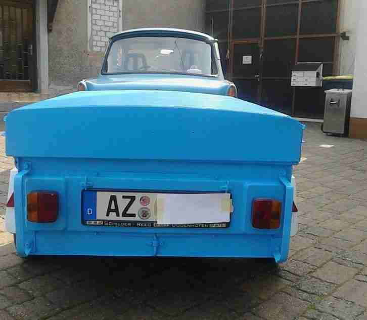 Trabant 601LX / Trabbi mit Anhänger