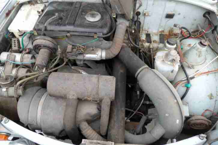 Trabant P 601 L mit Anhängerkupplung