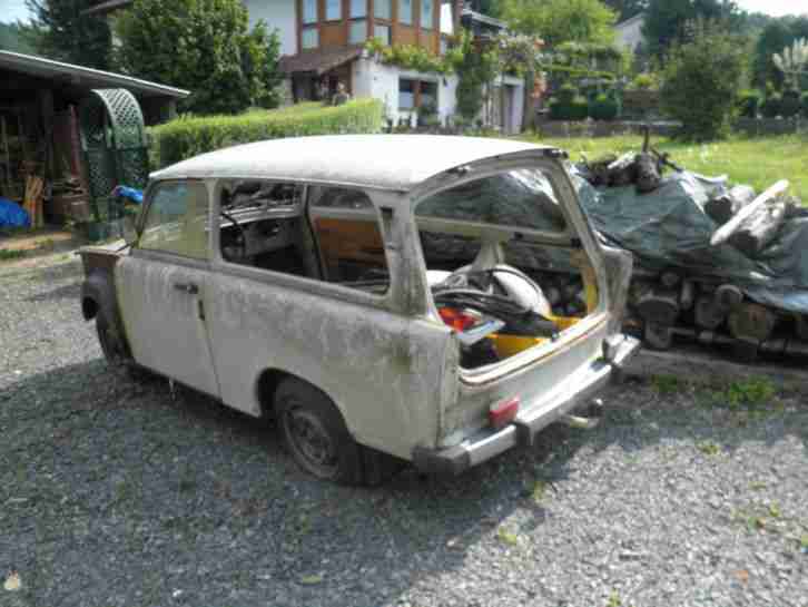 Trabant als Ersatzteilträger