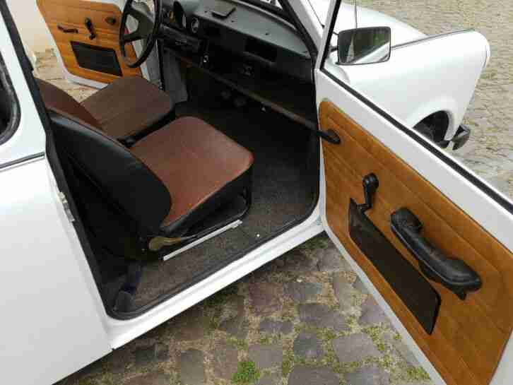 Trabant restauriert TÜV neu