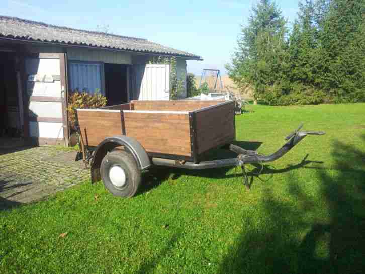 Traktor (Schlepper) MTS 50 Bj 1969 mit Tüv bis 05/15 und 2x Anhänger