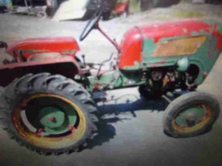 Traktor,Trecker,NUTZFAHRZEUG;oldtimer,SCHEUNENFUND