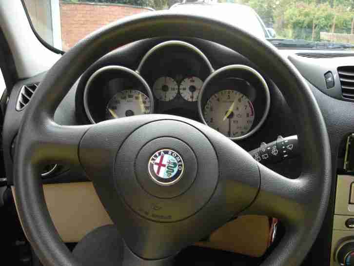 Traumhafter Alfa Romeo 147 Eco, 1.6 T.SPARK, nur 79.000 km, herrliche Farbkombi
