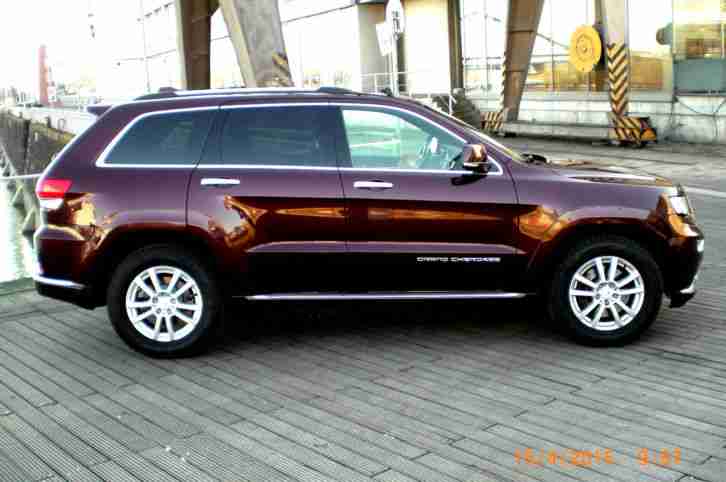 Traumschöner Jeep Grand Cherokee 3.0 CRD Summit mit Panorama Dach !
