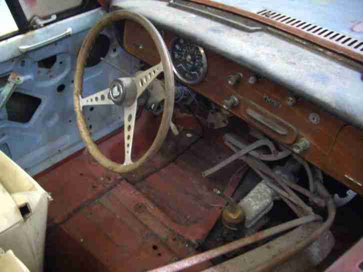 Triumph Herald Cabrio ältere angefangene Restauration