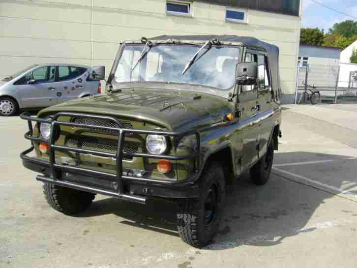 UAZ 469 (Model 3151), Baujahr 1989, Militärachsen,