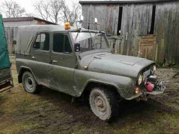UAZ 469B Geländewagen - 2,5l Russ Benzin Motor Bj 78 - 4 x 4