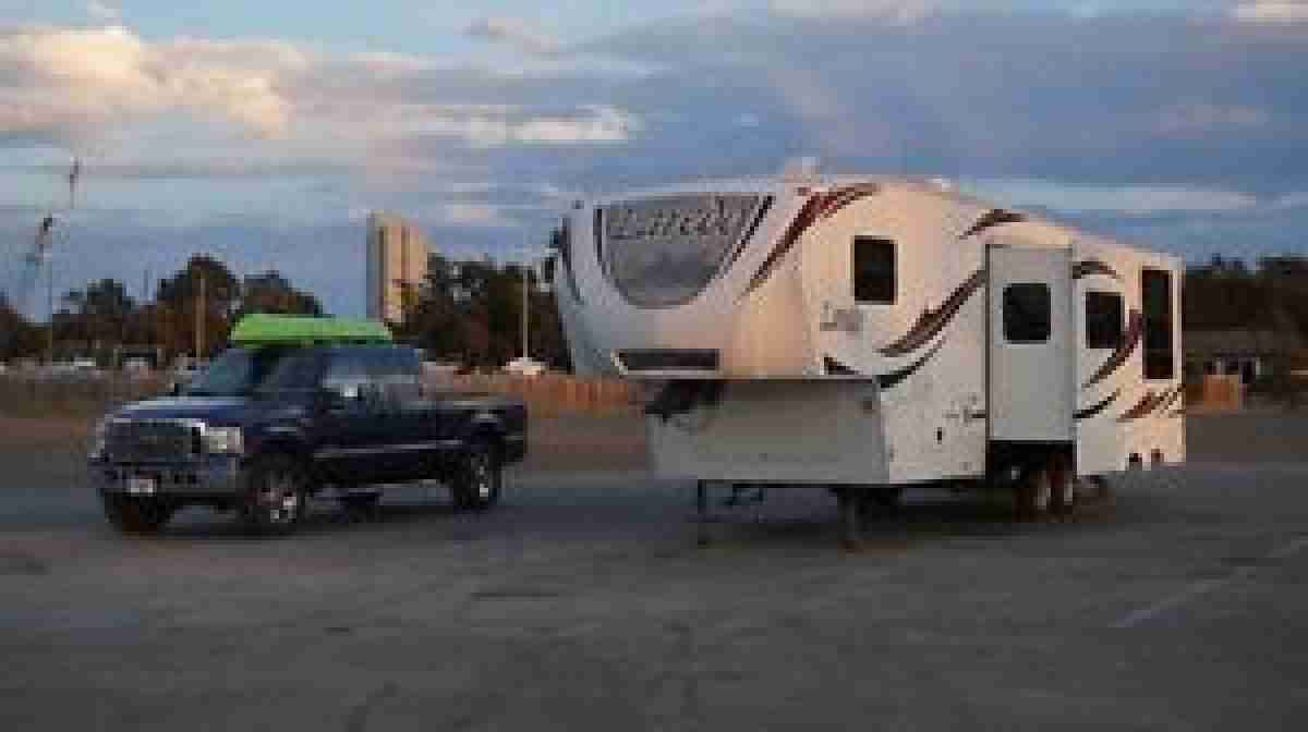 USA Reise Gespann: Ford F250 Pickup & Travel Trailer (fifth wheel)