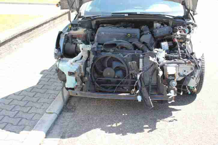 Unfall Fahrzeug Peugeot 407 SW 135 HDI