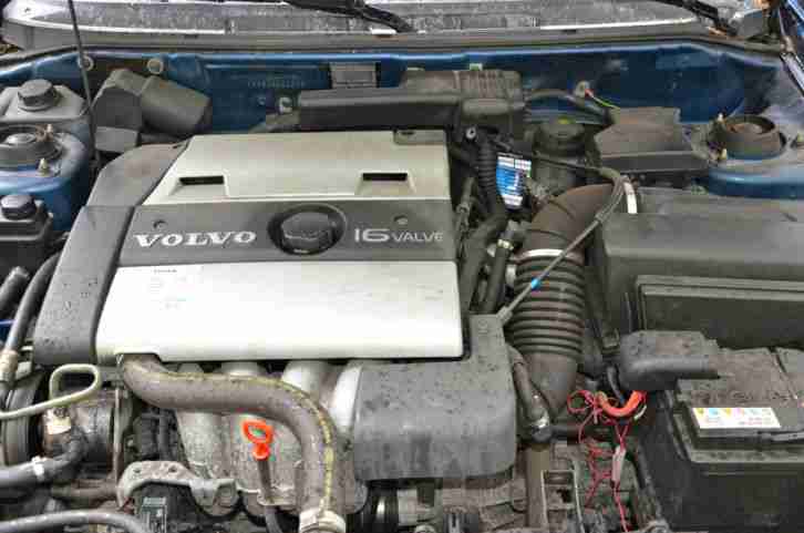 VOLVO S 40