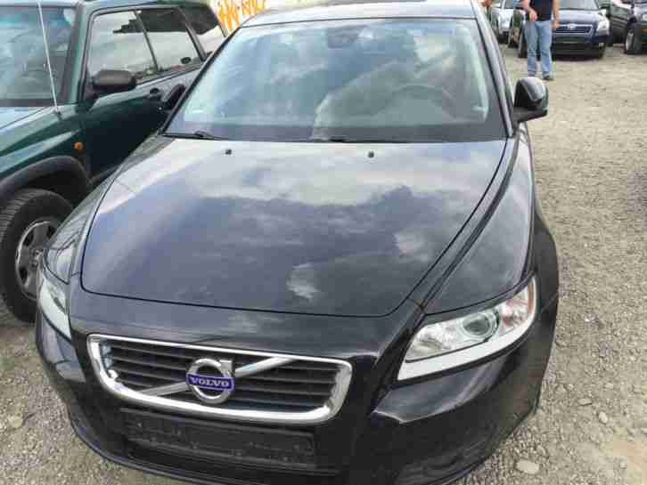 VOLVO V50- 1,6 DIESEL- BJ 2011- XENON- PARKTRONIC- 6 GÄNGE- TÜV 5.2016