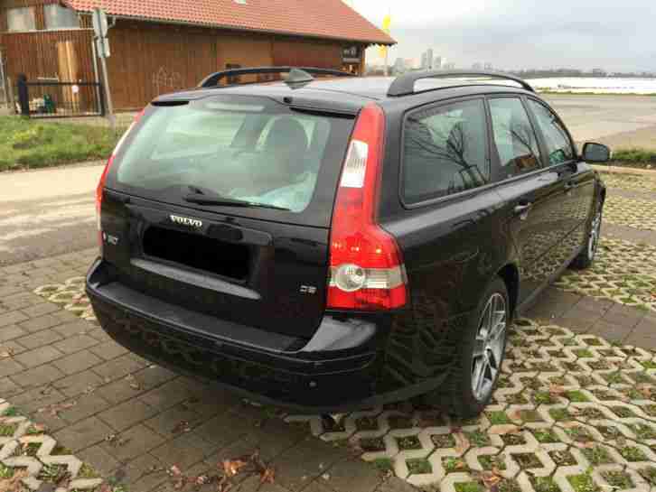 VOLVO V50 D5 DPF Stockholm LEDER NAVI XENON AUTOM DIESEL