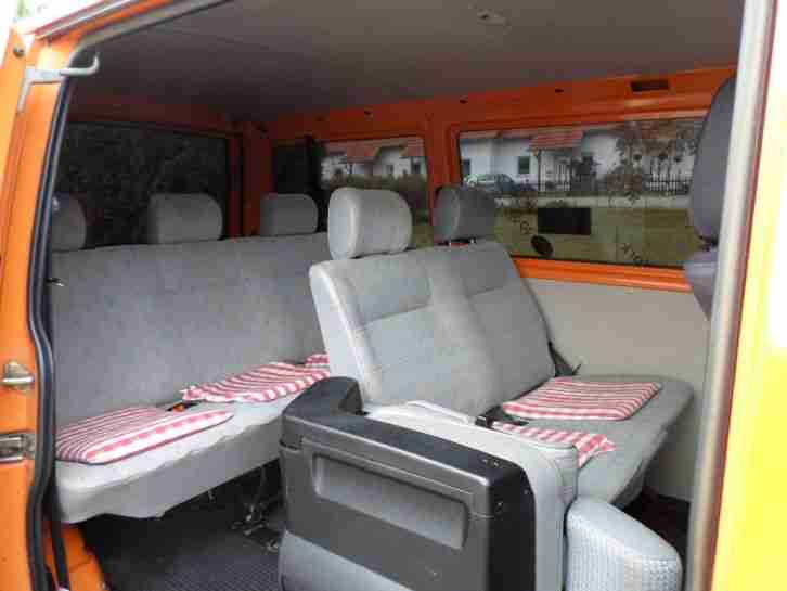 VW Bus T4 2.4D 8 Sitzer KM 403 000 Bj. 1992 HU 10/04