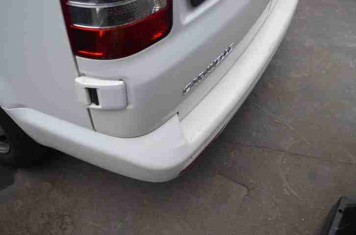 VW Bus T5 Unfallwagen 2013 Caravelle lang 133.707 km 4 Motion 132 kw Berlin