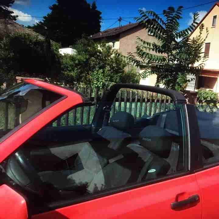 VW GOLF 3 Cabrio rot pink Floyd Edition Youngtimer