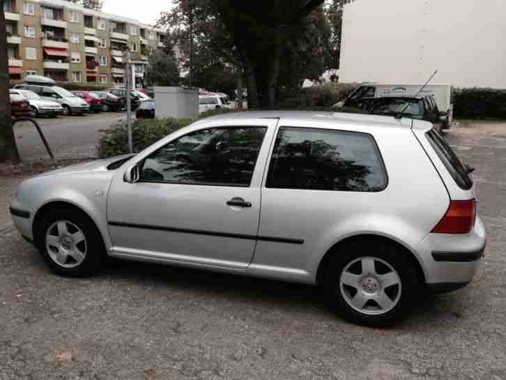 VW GOLF4 1, 6l Benzin esrtzulass.11 99 kmstand 166.000 KLIMA SERVO TÜV bis 5 2015