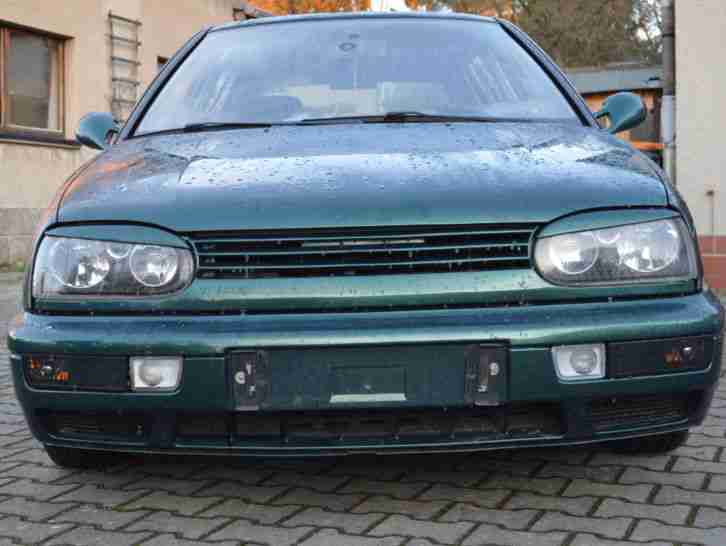 VW Golf 3 im schicken metallic Grün mit Tuning