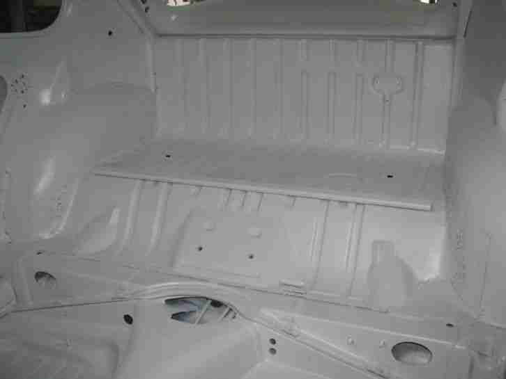 VW-Käfer 1303 Karosse mit sämtlichen Teilen Baujahr 1973 gewölbte Scheibe