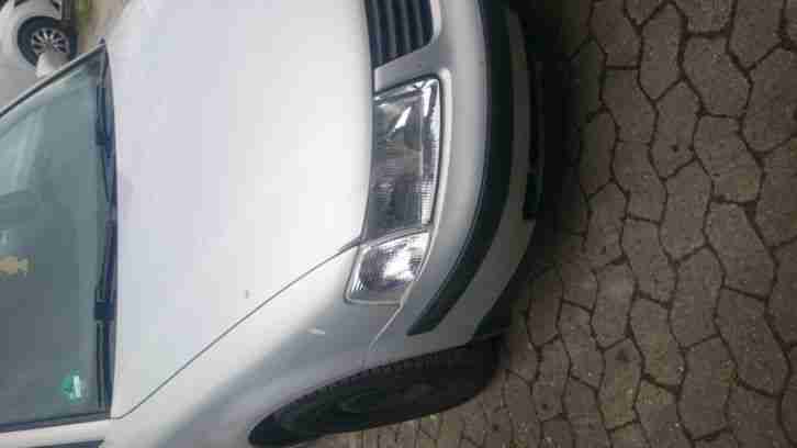 VW Passat Limousine 1.6 Benziner 101PS