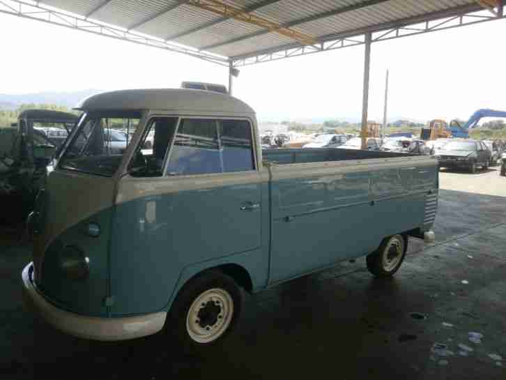 VW T1 Pritschenwagen von 1957. Frame off restauriert, Motor überholt.