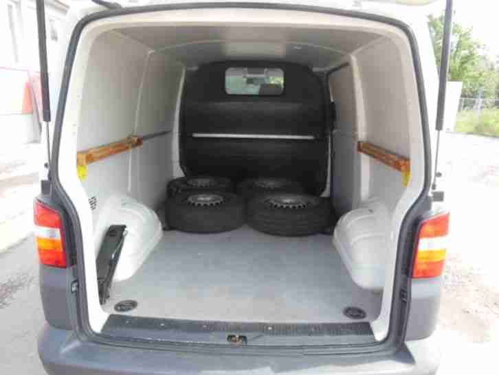 VW T5 Bus Kastenwagen LKW aus 1. Hand, abnehmbare AHK, TÜV-NEU, TOP Zustand