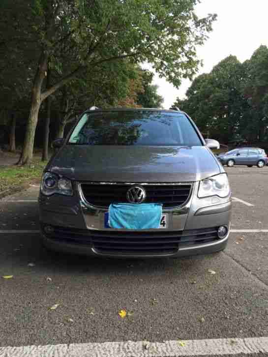 VW Touran 1,4 TSI Xenon TÜV Neu Isofix 86000 KM GEPFLEGT SAUBER
