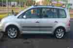 VW Touran 1.6 FSI Top Familienauto