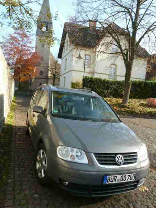 VW Touran Diesel Automatik Ezl03 2005 TÜ06 20 AHK GrünE4 Scheckheftgepl. SD NAVI