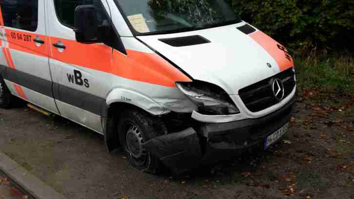 Verkaufe Mercedes Sprinter KTW Unfall