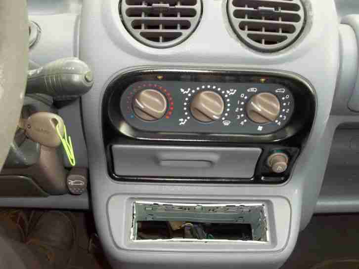 Versteiger meinen Renault Twingo TÜV und AU- 04.2017