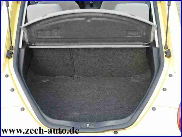 Volkswagen Beetle 1