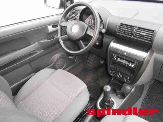 Volkswagen Fox 1.2 - Klima RadioCD el.FH 1.Hand