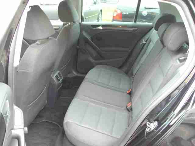 Volkswagen Golf 1.4 Comfortline / 1. Hand + DEKRA-Siege