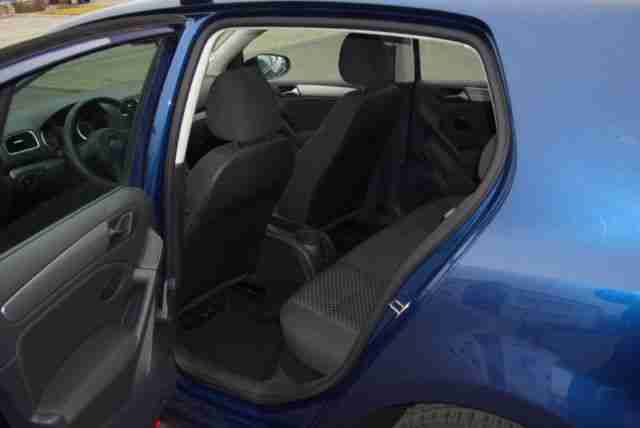 Volkswagen Golf 1.6 TDI DPF BMT 1.Hand 4-türig Navi E