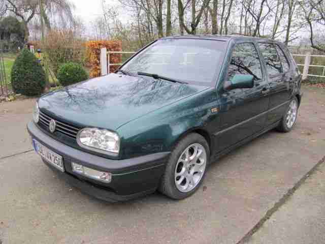 Volkswagen Golf 1.9 TDI Avenue - Klima - Tüv neu - AHK - 4x el. FH - Winterräder